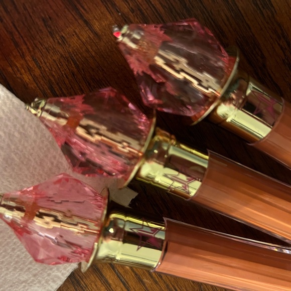 Jeffree Star Orange Color Corrector - Picture 4 of 4